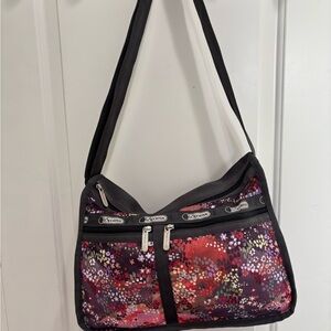 LeSportsac Women's Floral Shoulder Bag - Black and Red